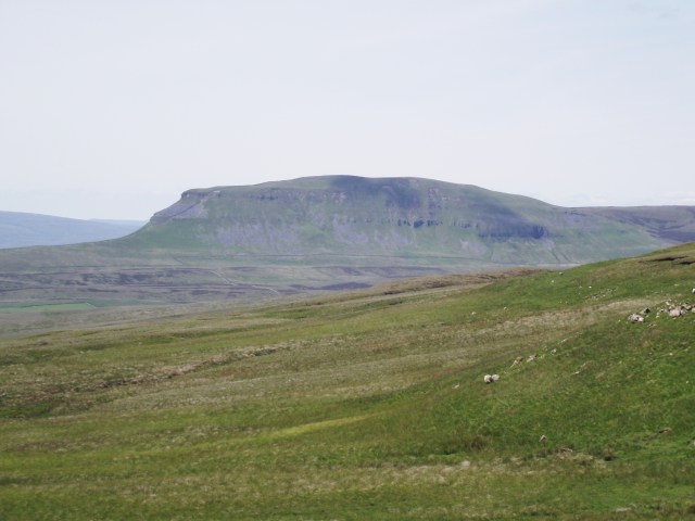 Pen y Ghent to the northwest