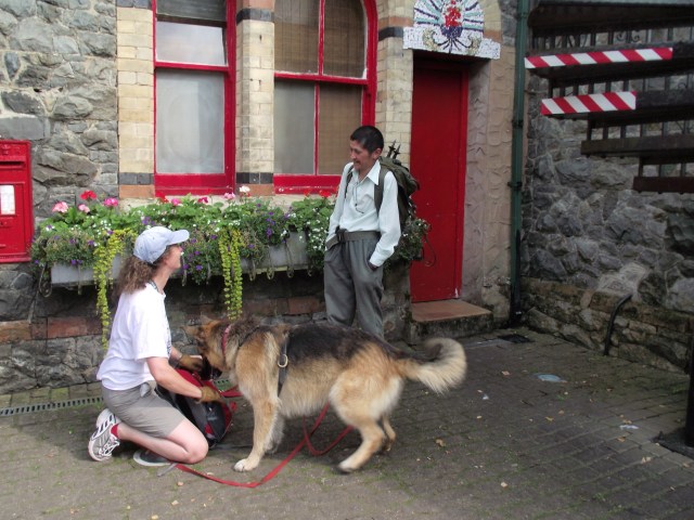 Sue and ‘Nellie’ find Ray