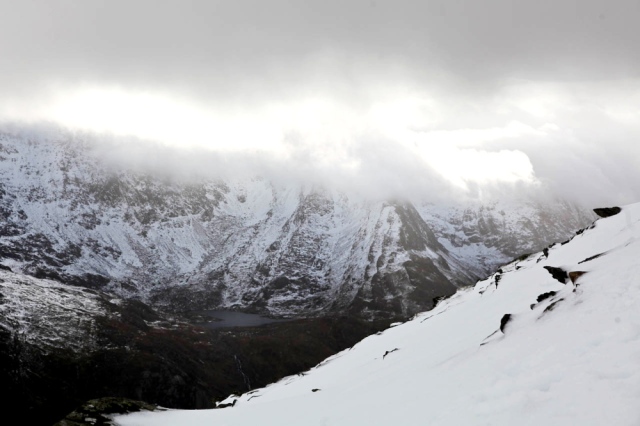 Bad weather closing in - Snowdonia (JB)
