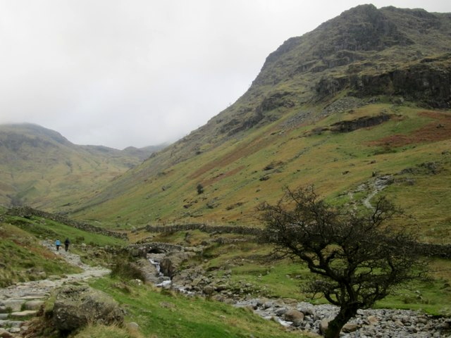 Stockley Bridge with Grains Gill beyond, showing the start of John’s search area  © Graham Robson