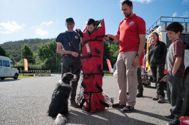 …. and finding another victim for the vacuum mattress …. (BB)