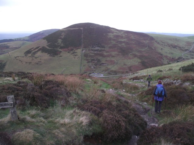 Starting the descent to the foot of Moel Arthur