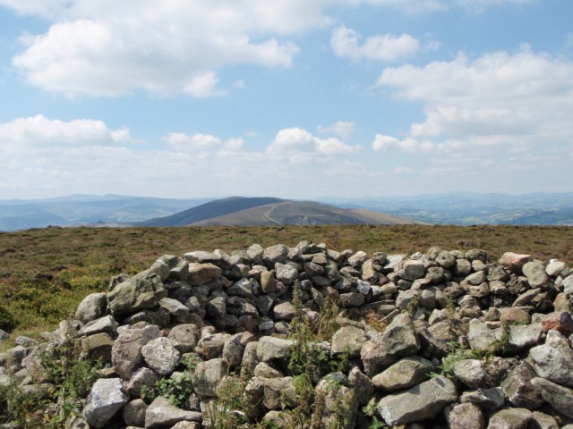 Cyrn y Brain looking towards Moel y Faen and Llantysilio Mountain