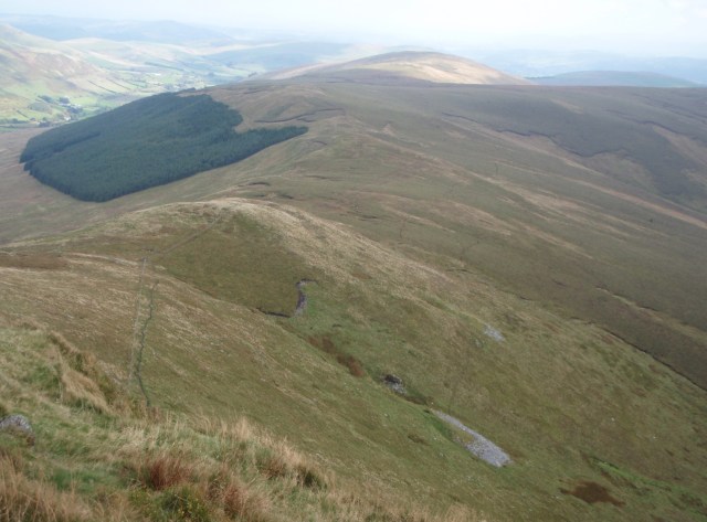 The start of the descent to Moel yr Ewig