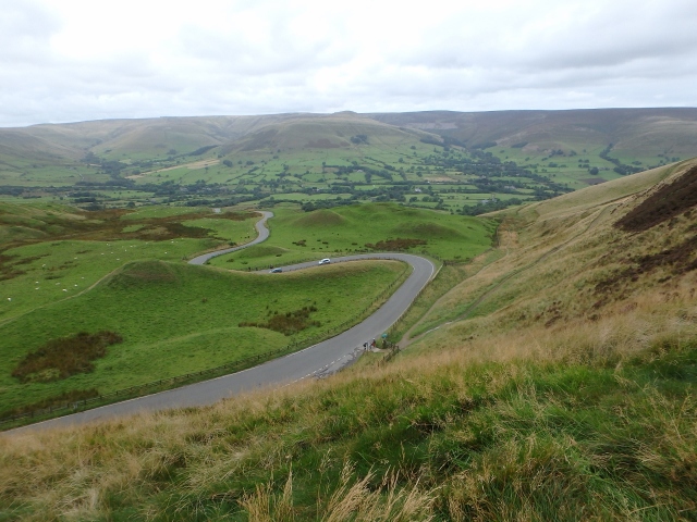 The road down to Edale